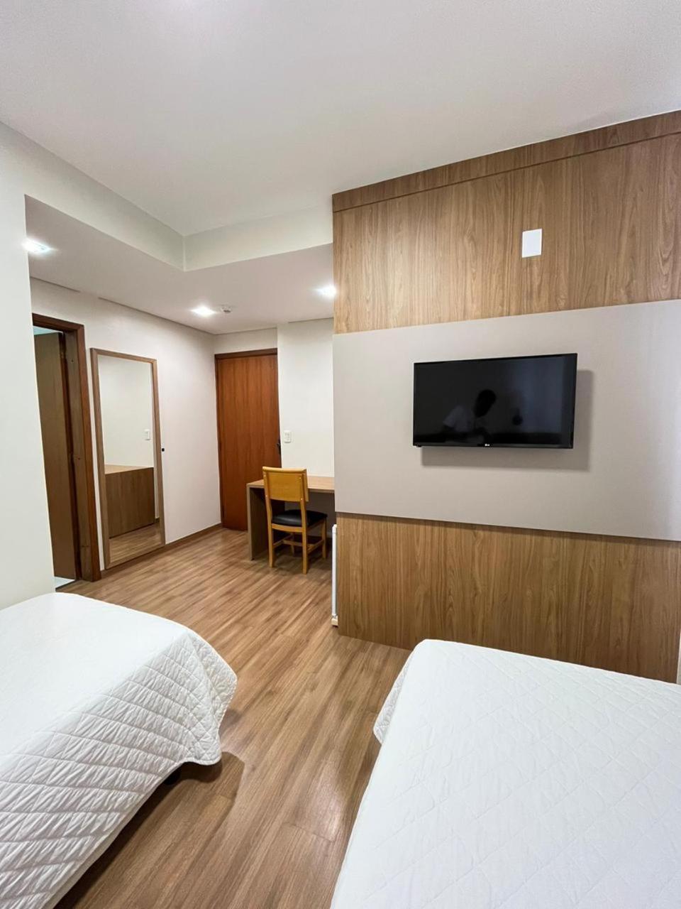 Regente Hotel Pato Branco Bagian luar foto